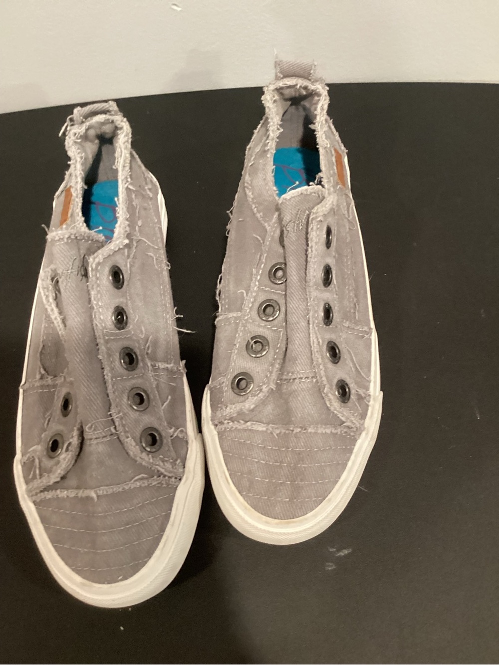 Women’s Slip-On Frayed Canvas Sneakers in Gray